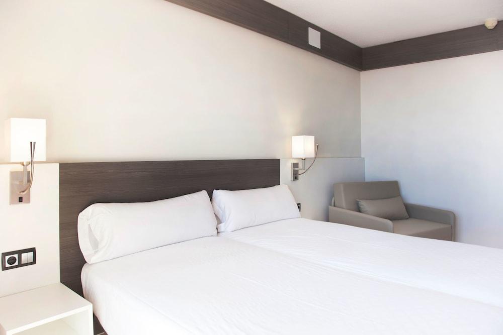 Medplaya Hotel Santa Monica Calella Exterior photo
